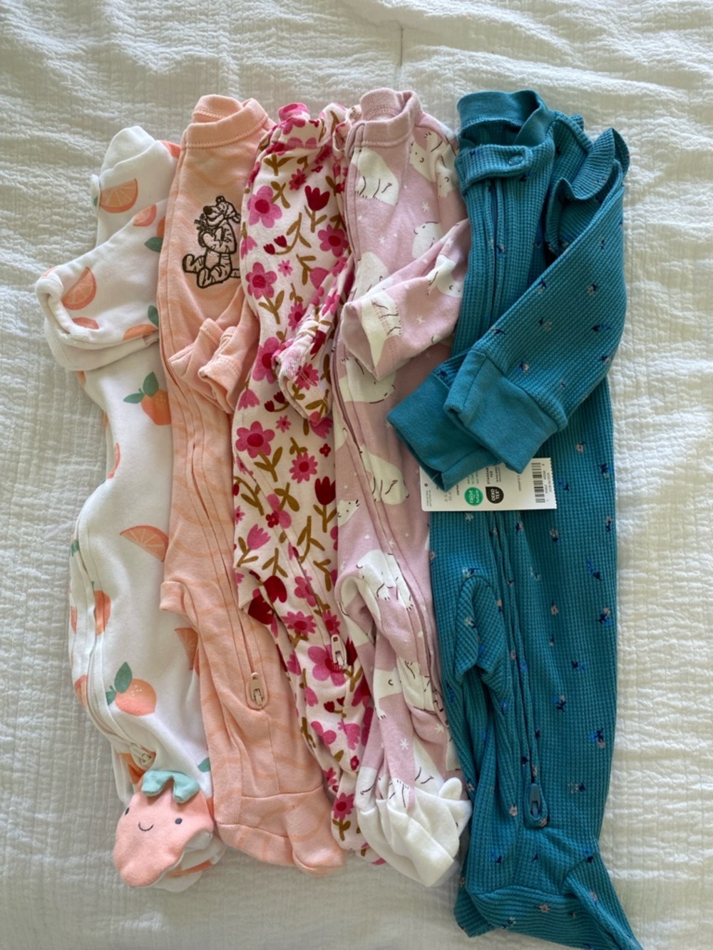 5-piece Baby PJ Lot!Old Navy & Carters Girls Footed Pajama Sets
